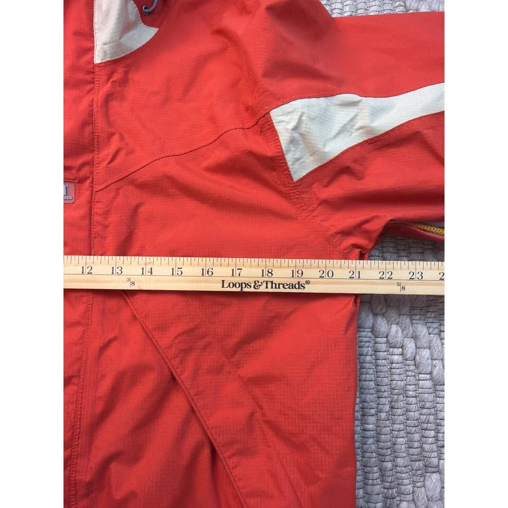Helly Hansen conquer elements